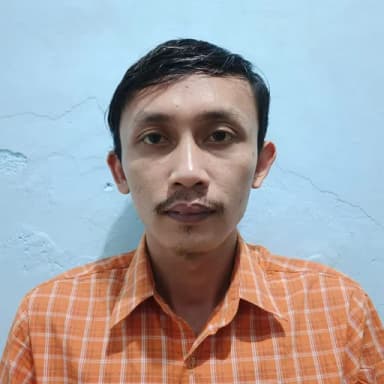 Profil CV Ade Heryanto