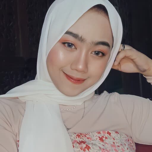 CV Ayu Utamii