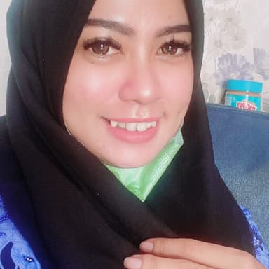 Profil CV Destia Cahyaning Hapsari