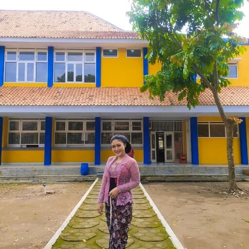 CV Devina Galuh Larasati