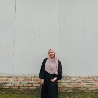 Profil CV Dwi Aristya Andhini