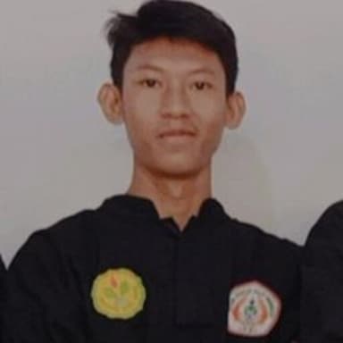 Profil CV Fariz Fahrun