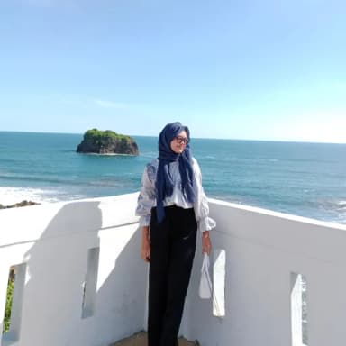 Profil CV Tiara Fitri Cahyani