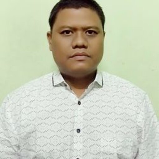 Profil CV Hari Yulianto - Assisten Manager Store
