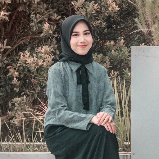 Profil CV Laelah Fatkhuroh - Operator Produksi