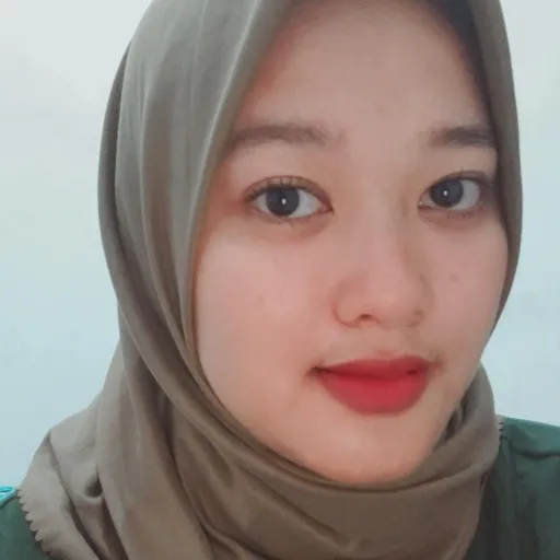 Profil CV Lailatul lhuqmia - Adminstrasi dan Finance