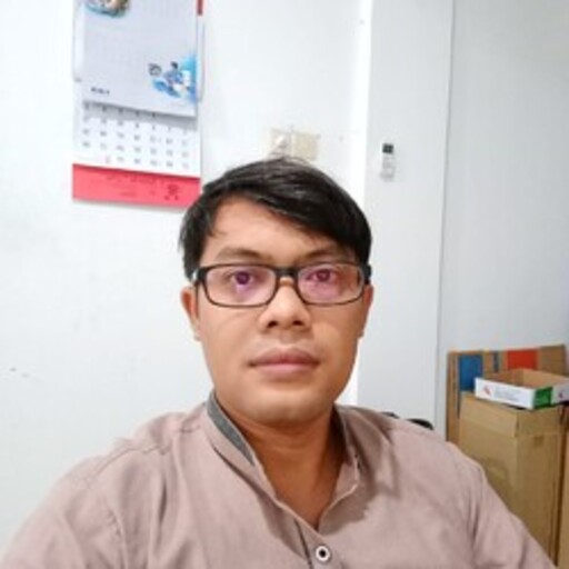 Profil CV Lukman Hakim - Kepala Operasional