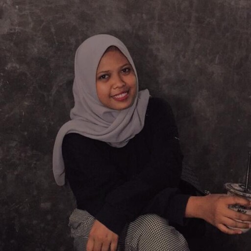 Profil CV Meyvia Puspita Dewi - Guru Les Privat