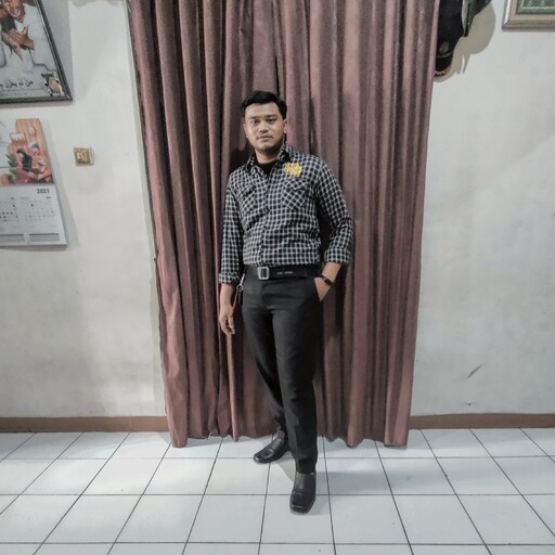 Profil CV Muhammad Izhurelgifary - Staff