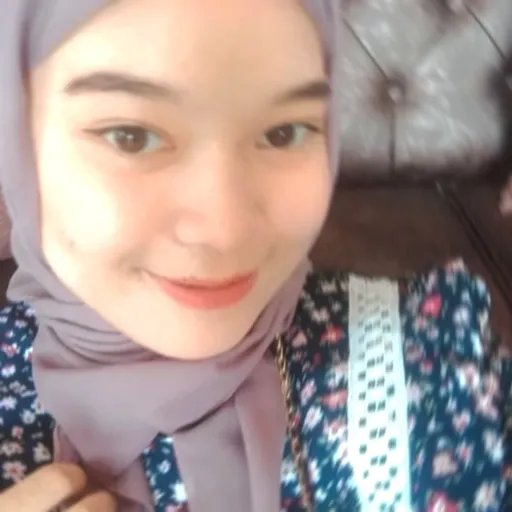 Profil CV NUR'AIN LATEKA - SMK N 1 LIMBOTO