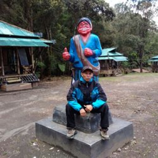 Profil CV Prio Resti Maryansyah - Staf