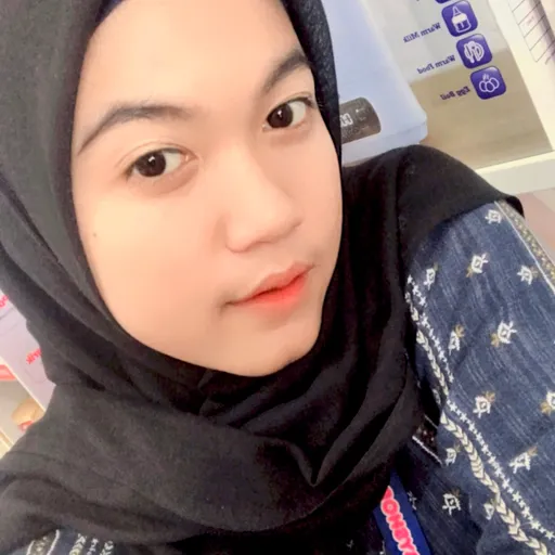Profil CV Septi Meliani - Pegawai toko