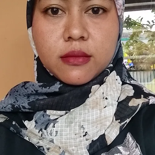 Profil CV Yuliyanah - Operator produksi